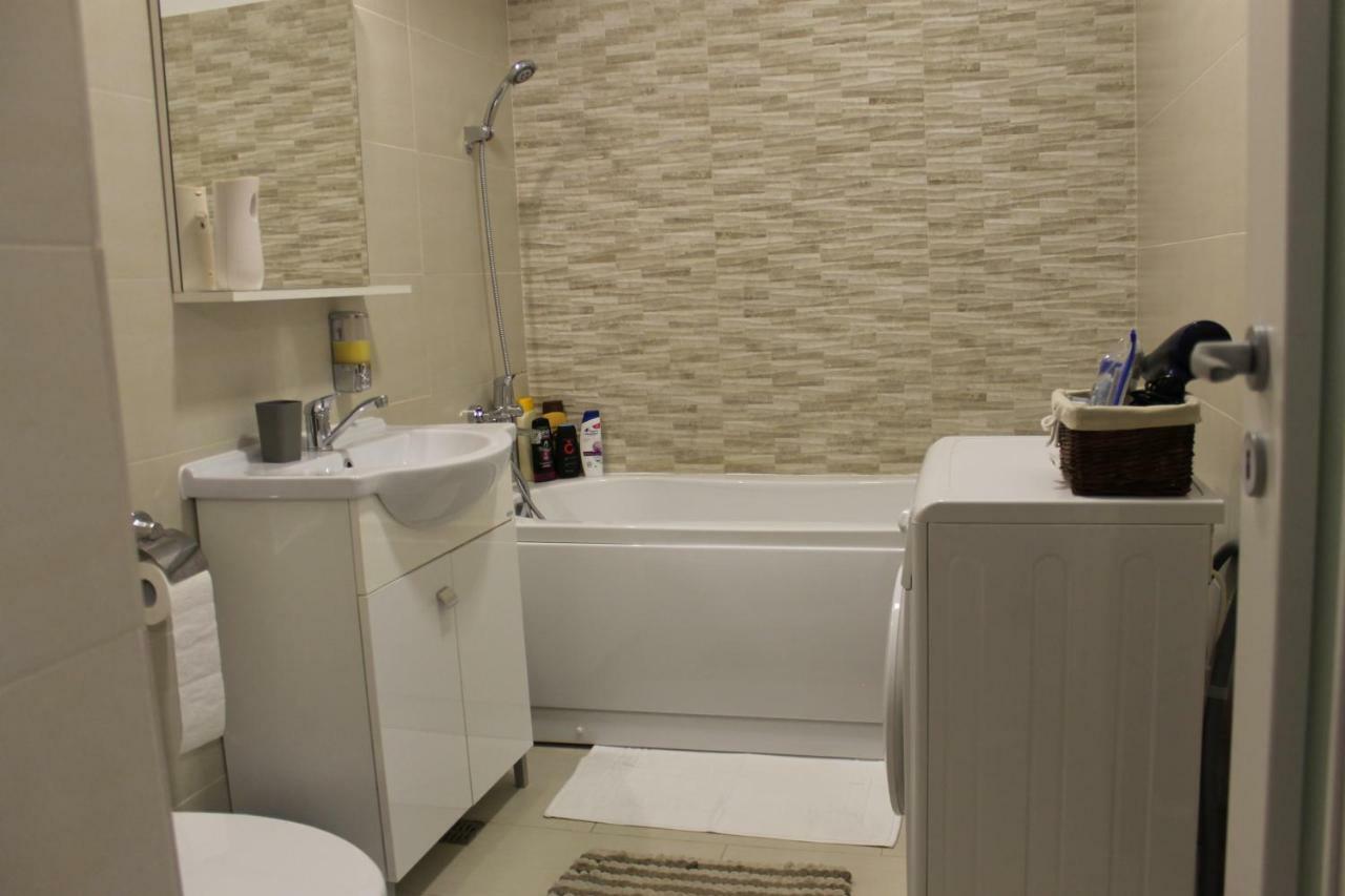 Simona Apartament Palas Mall 1 Iasi Eksteriør billede